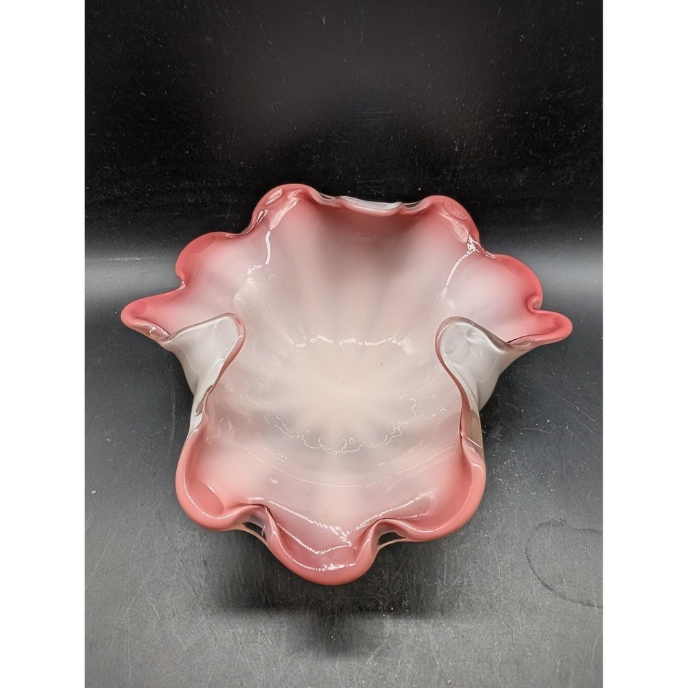 Murano Italy Pink White Cased Art Glass Ruffled‎ Scalloped Bowl Venetian 9"